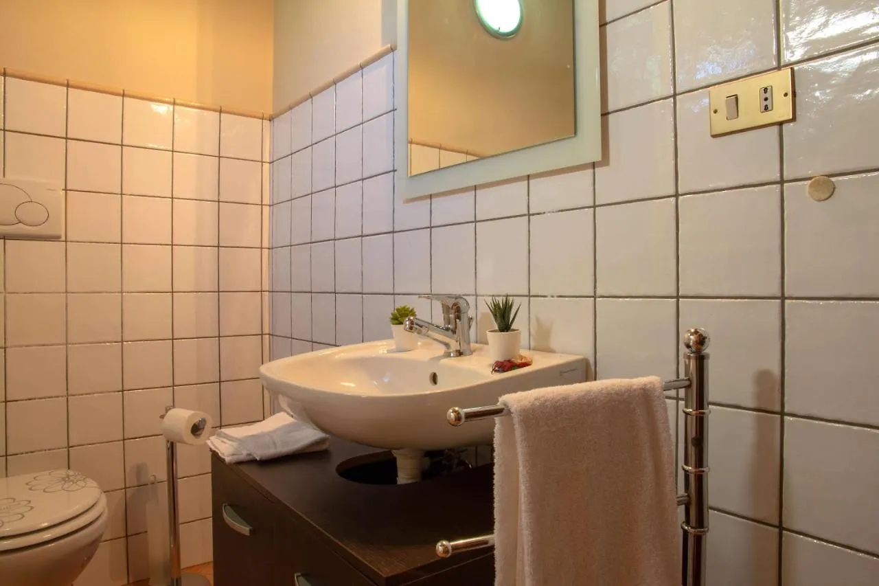 Tuscany Country Apartments Gambassi Terme 0*,